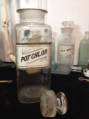 Custom Made Christmas Sale Apothecary Antique Medicine Jars