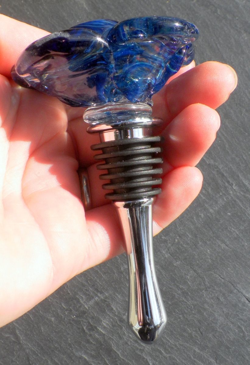 Inlaid Decorative Twisted Glass Feather Top Bottle Stopper With Rubber Seal