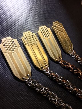 Custom Made Flagship- Wallet Chain