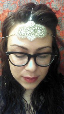 Custom Made Sale Dazzling Retro Silver And White Headband Chain, Great For Weddings And Proms, Ready To Ship