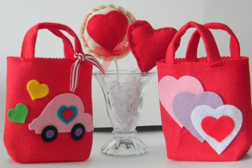 Custom Made Multi-Colored Treat Bags With Different Colors And Designs