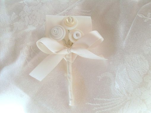 Custom Made White Buttons Wedding Boutonniere