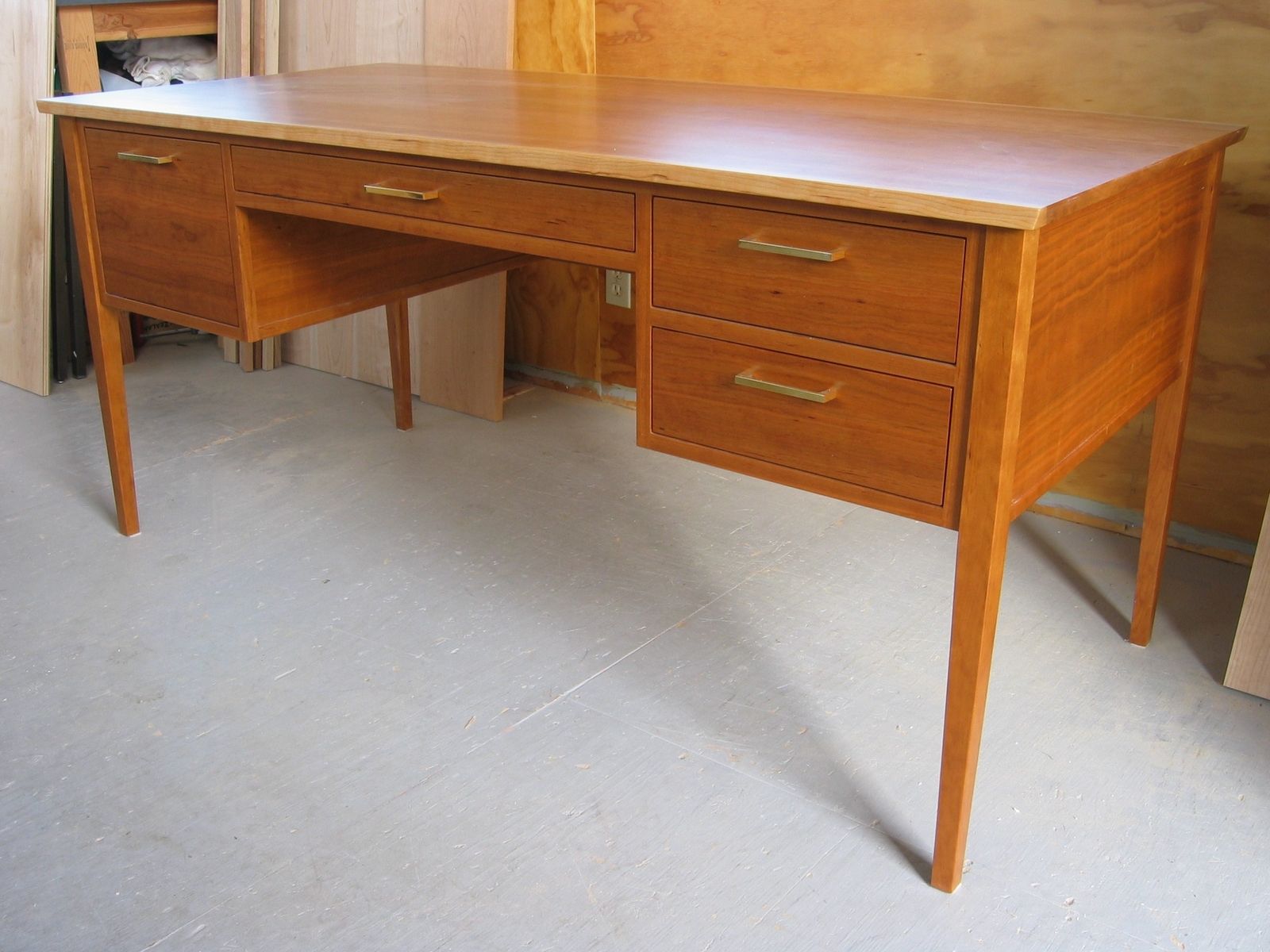 Mid Century Desk With Drawers, Mid Century Modern Desk, Wood Cherry Desk  With Drawers, Executive Desk,office Desk,custom Solid Wood Desk,mcm 