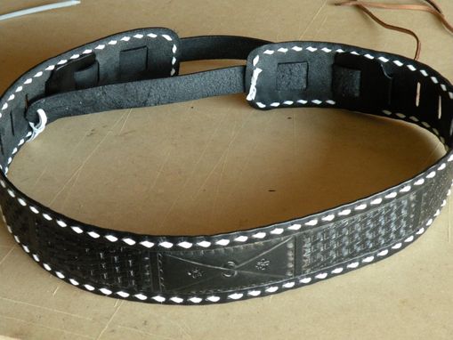 Custom Made Basic Guitar Strap With Buckstitching