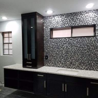 Custom Made Contemporary Shaker Design Master Bath Units