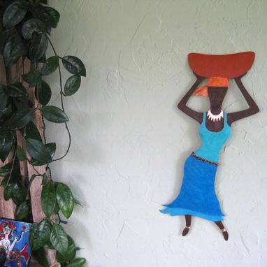Custom Made African Art Sculpture Market Lady Recycled Metal Wall Decor