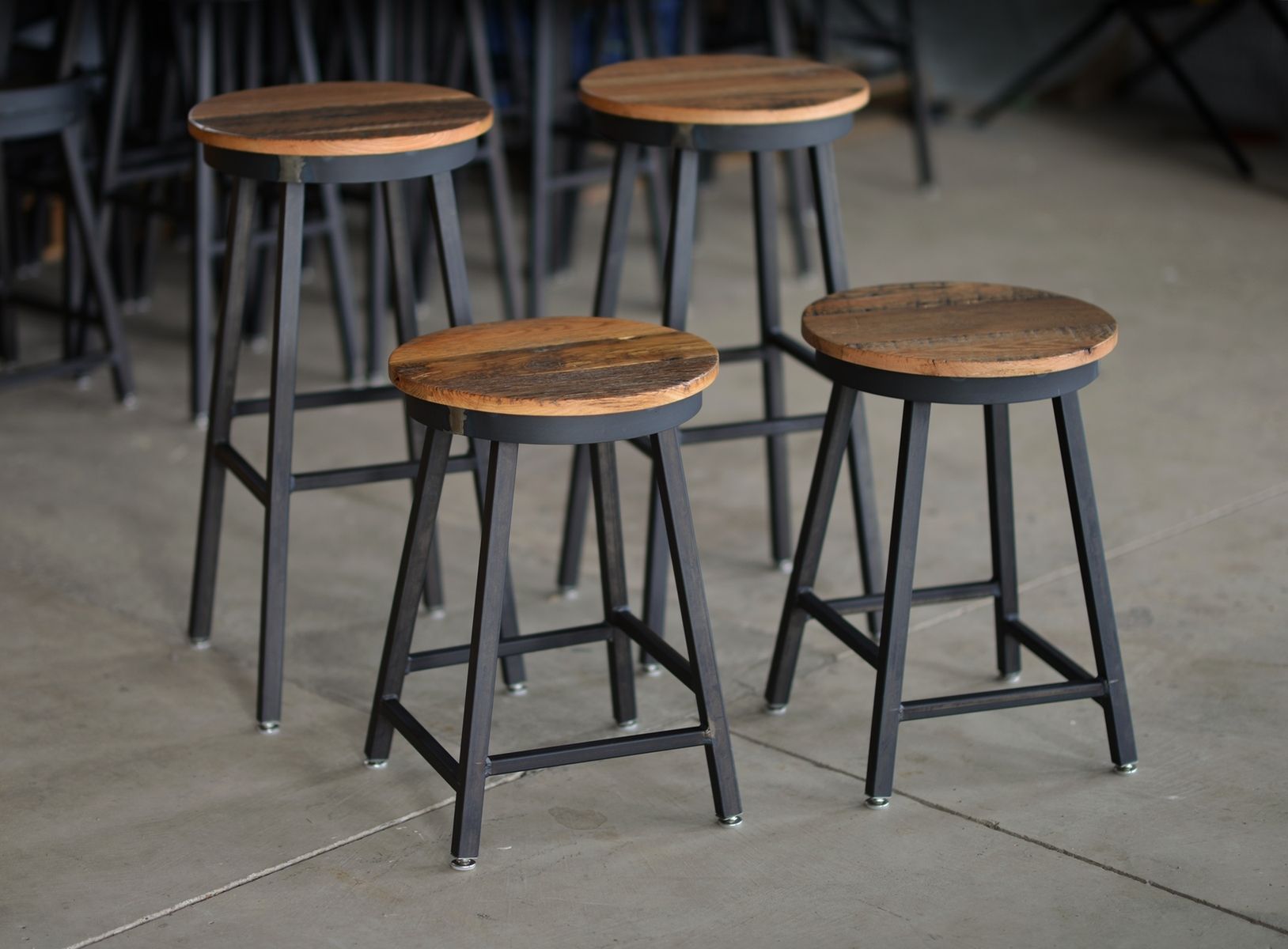 Metal best sale kitchen stools