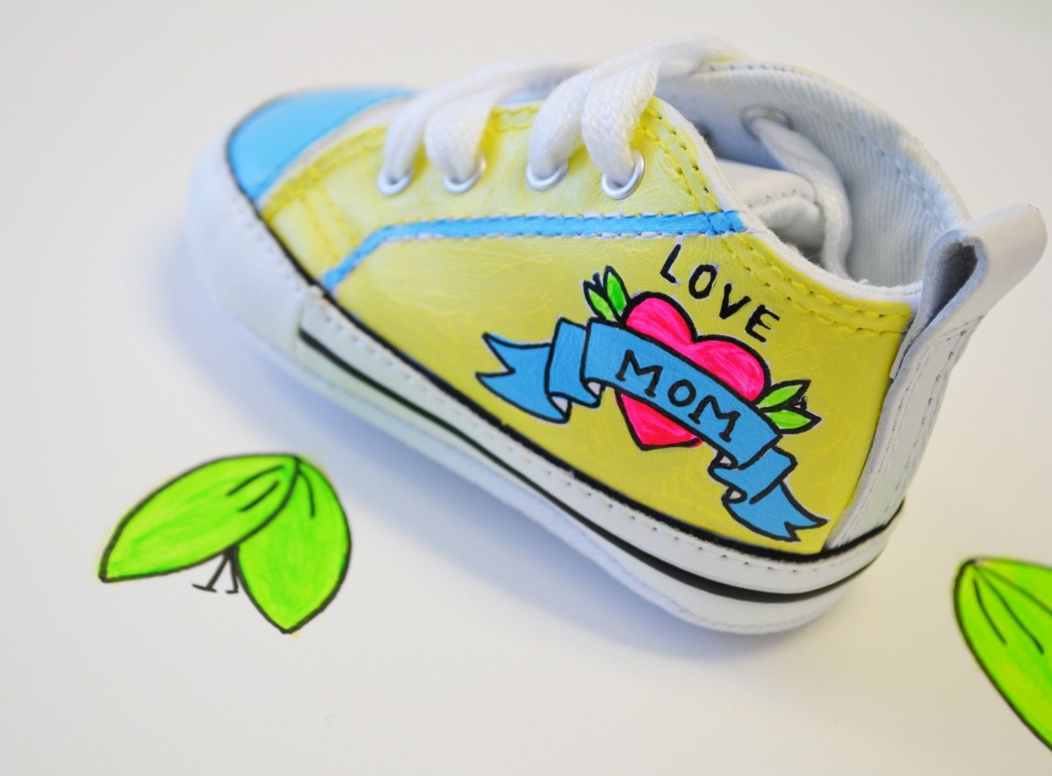 cute mom sneakers