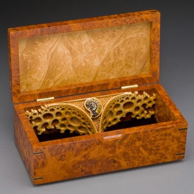 Custom Made Jewelry Box "Amboyna"
