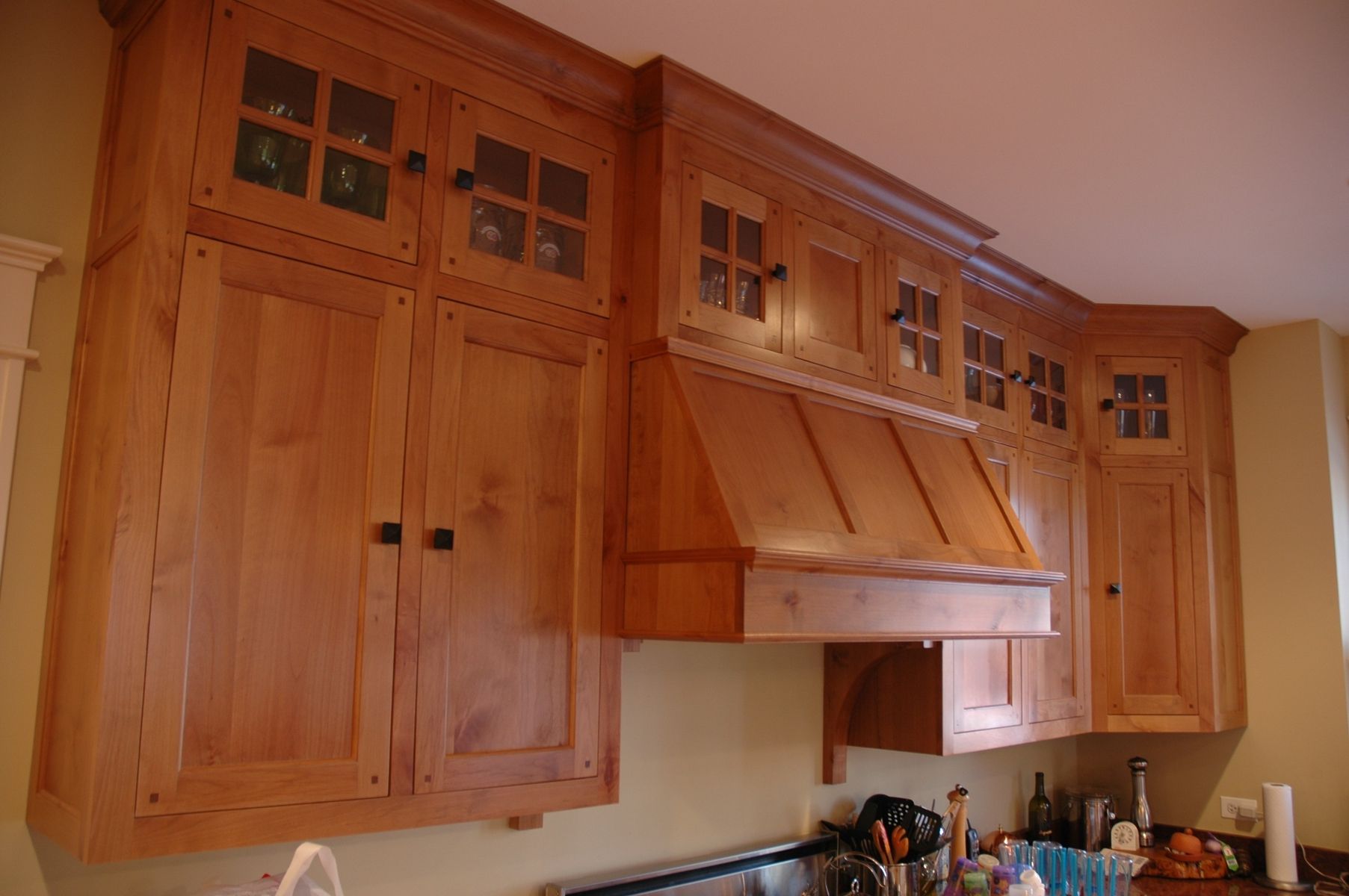 Natural Oak Cabinet Finish - Kitchen Craft Cabinetry