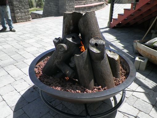 Custom Made Gas Fire Cauldron With Steel Logs