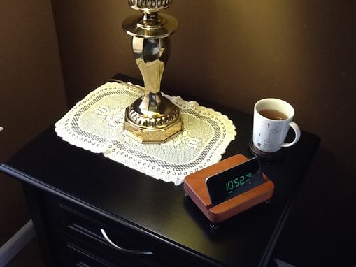 Custom Made Hand Crafted Ipad And Iphone Stands