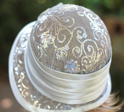 Custom Made 1920'S Vintage Style Cloche Wedding Hat For Mother Of The Bride, Great Gatsby Party In Silver