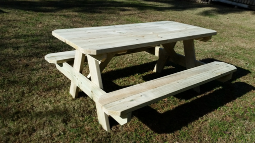 Custom Made Picnic Table & Tables !