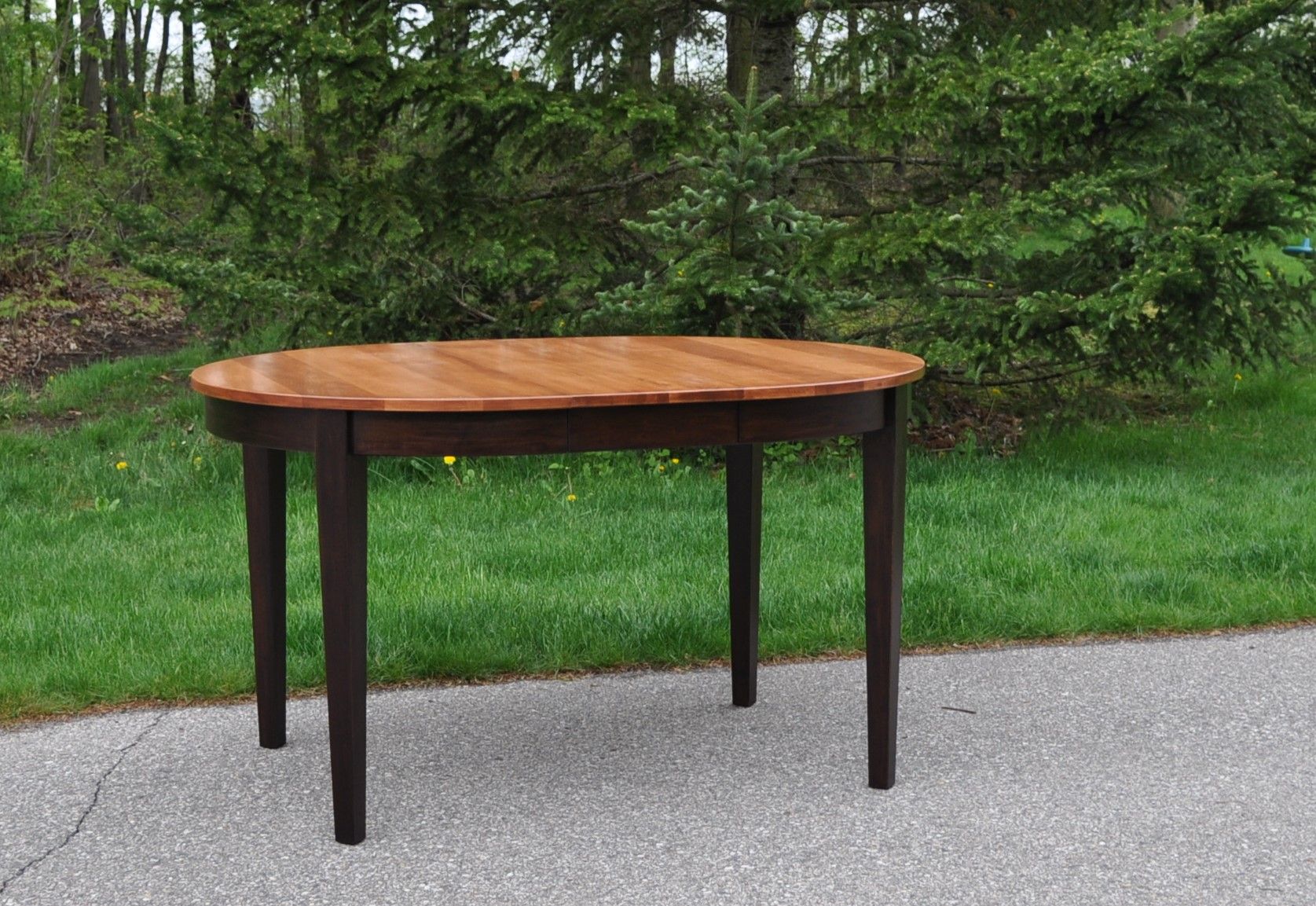 Handmade Round Extension Table by Glessboards