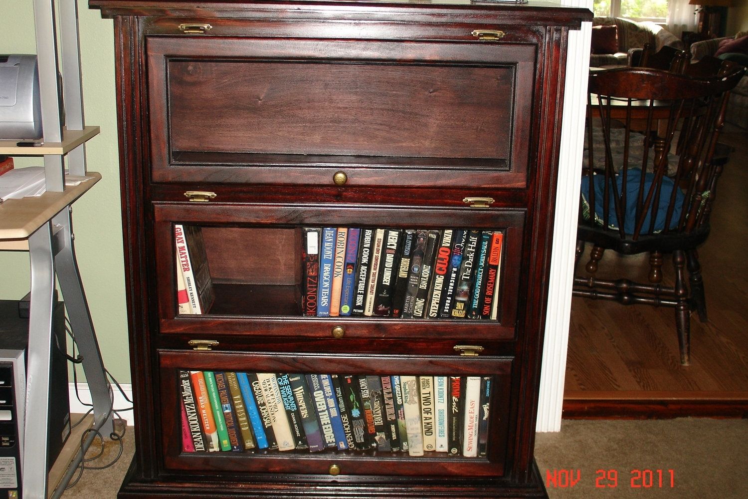 Custom Glass Door Traditional Style Bookshelf / Mahogany Finish And