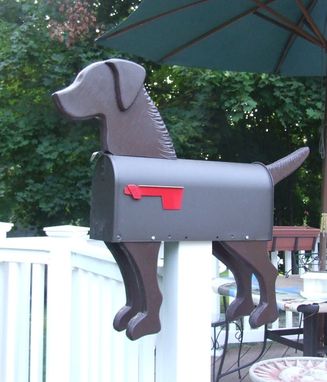 Custom Made Brown Dog Mailbox Art (Chesapeake Bay Retriever)