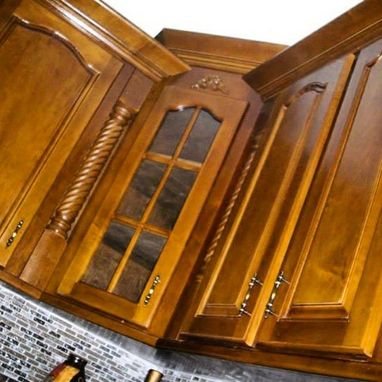 Custom Made Golden Maple Kitchen Cabinets