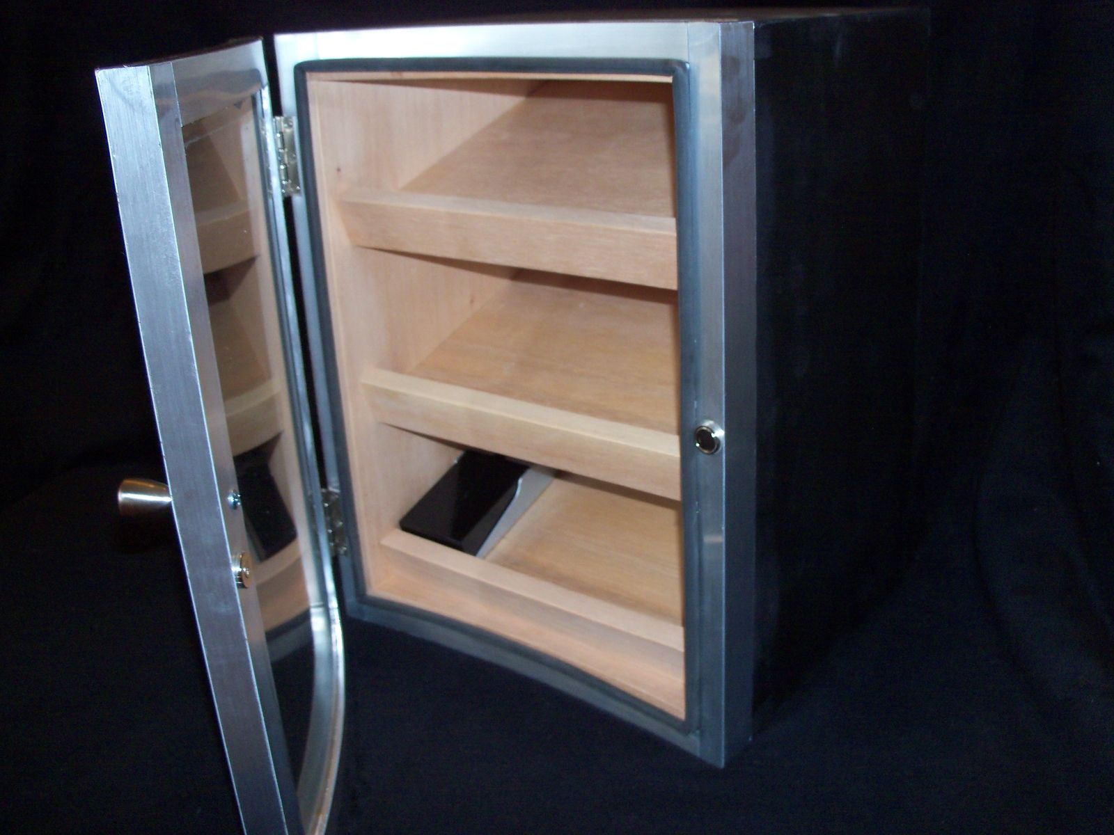 Custom Made Humidor by Puddle Town Woodworking