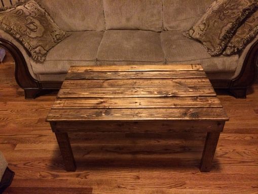 Custom Made Rustic, Reclaimed, Pallet Coffee Table/Entryway Bench