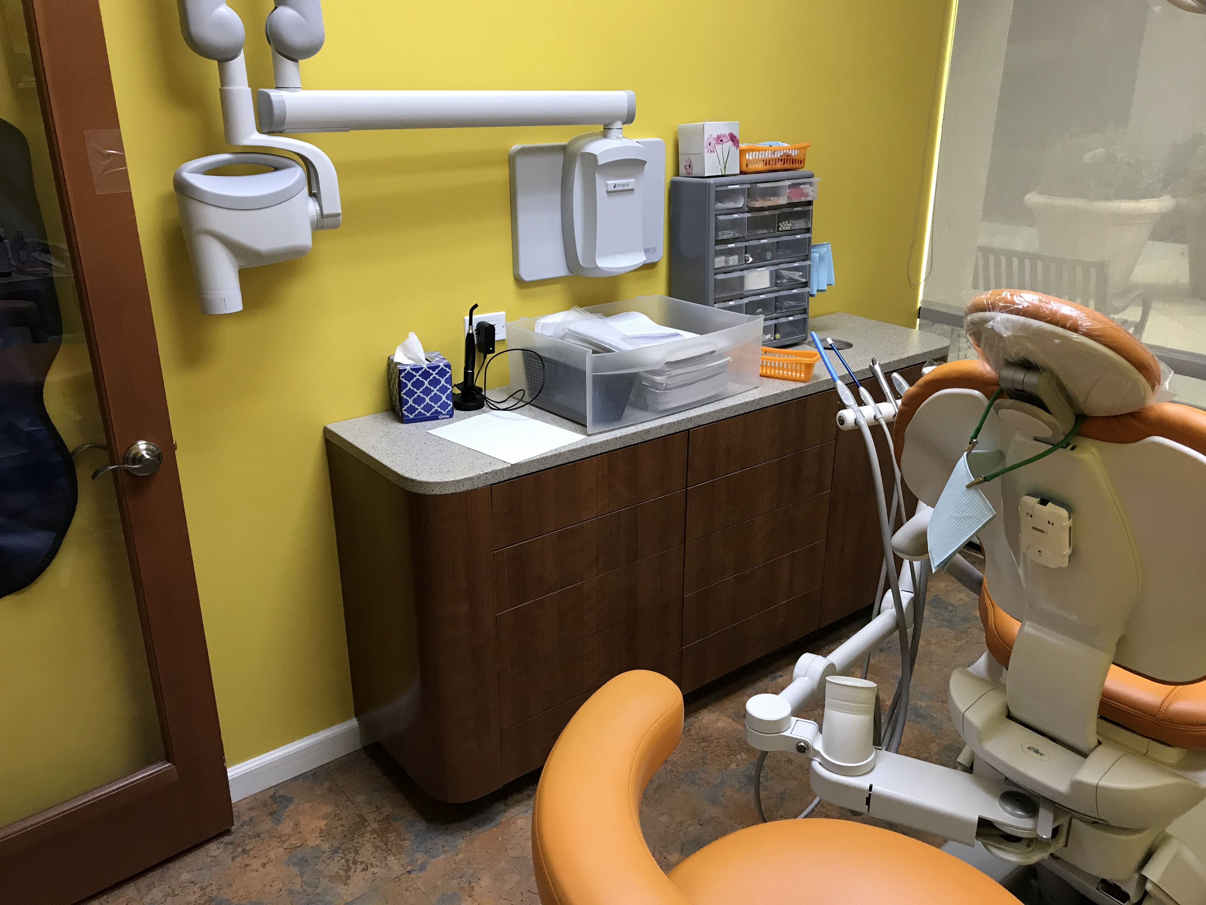 Handmade Dental Office by inhim studio