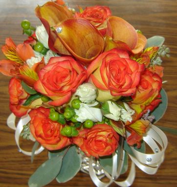 Custom Made Floral Preservation ~ Bridal Flowers With Wedding Photograph!