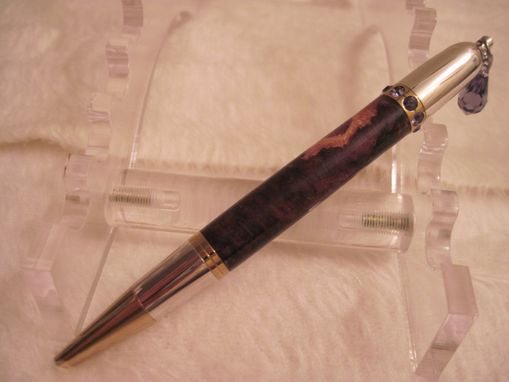 Custom Made Beautiful Diva Style Pens With Swarovski Crystals.