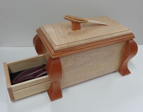Custom Made Keepsake Box For Collectors Knife