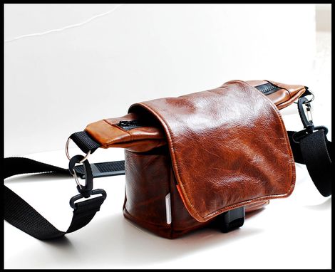 Custom Made Women's Camera Bag Travel Bag In Messenger Style - Lilliput