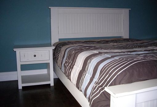 Custom Made Carolina Style Bed And Night Tables