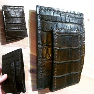 Hanks Bi-Fold Leather Wallet - Holds 8-13 Cards - USA Made, 100-Year - Vintage
