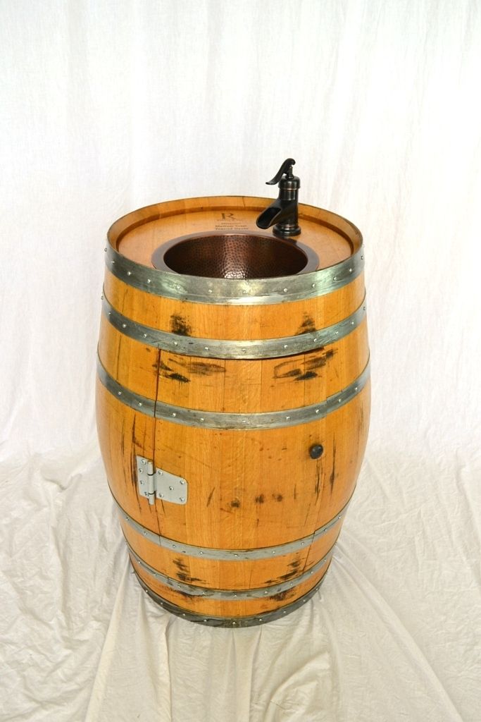 Wine Barrel Elevated Dog Food and Water Bowl Stand - Guigna - Made fro –  winecountrycraftsman