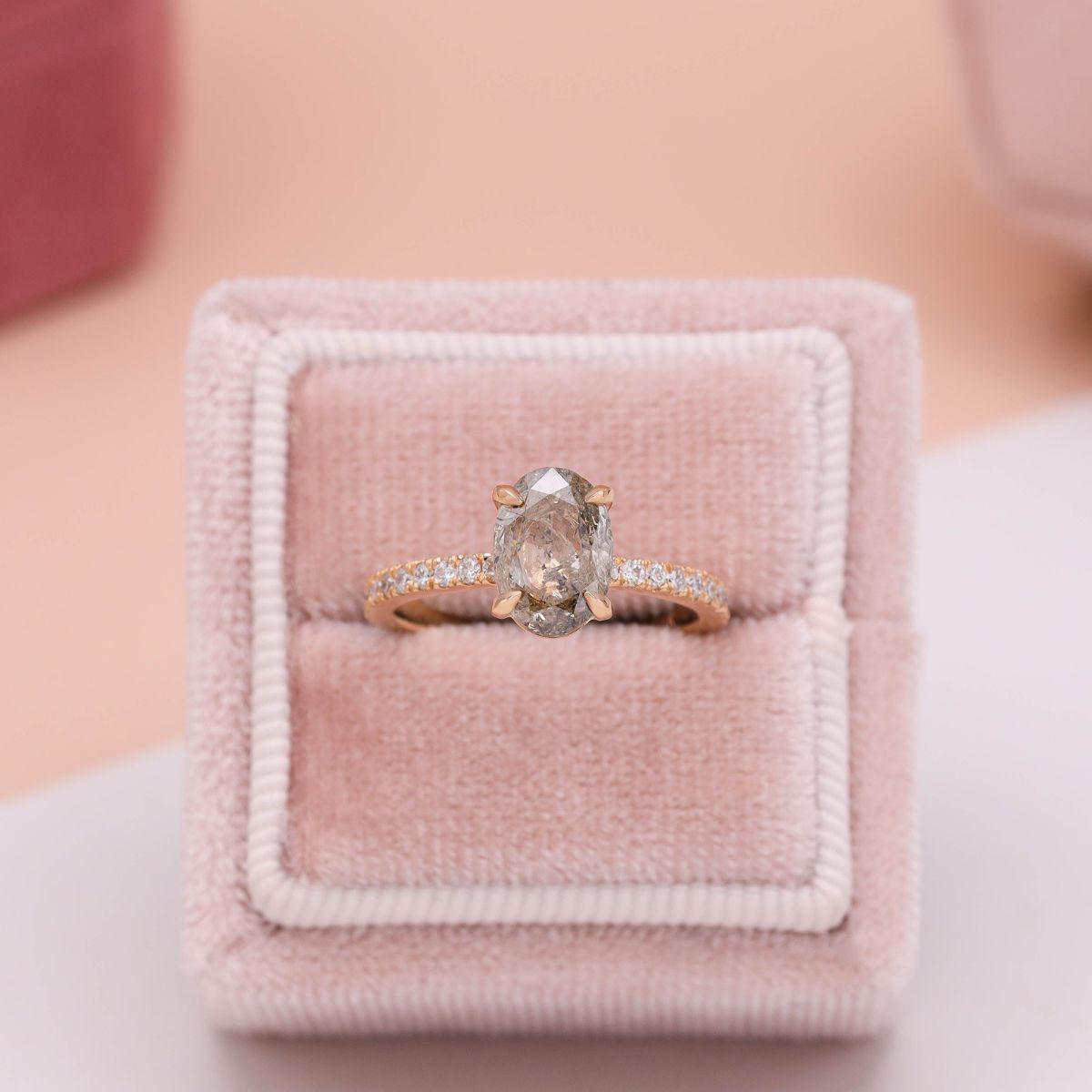 How to pick the perfect salt and pepper diamond