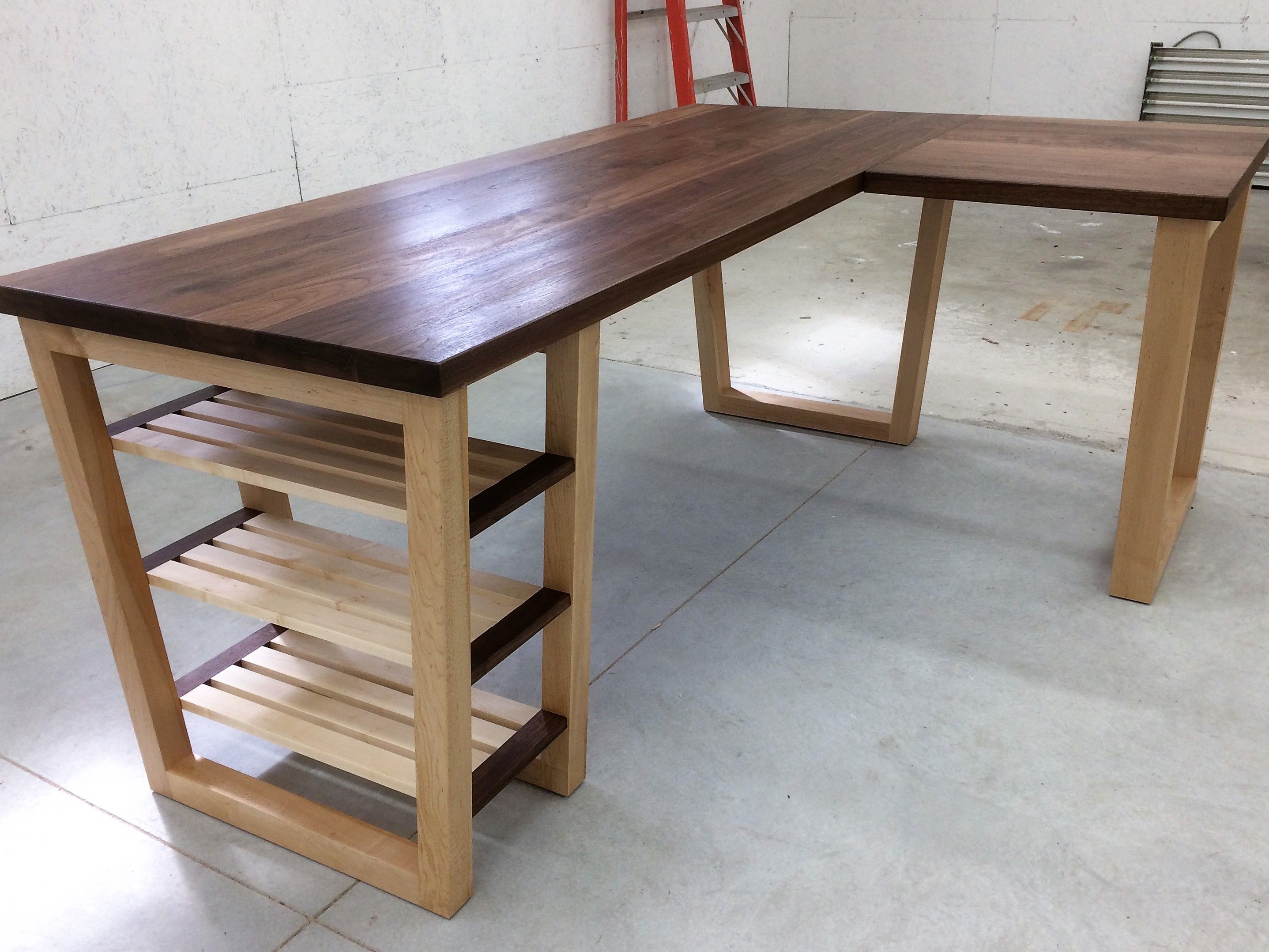 Deck Out Your Desk With Walnut