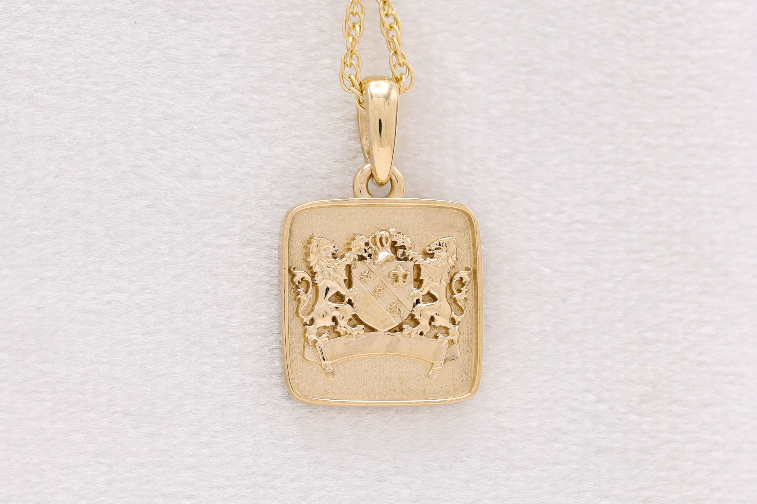 Design Your Own Jewelry To Sell Custom Pendants Design Your Own