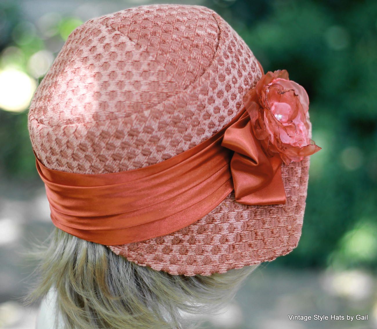 Hand Crafted Vintage 1920s Cloche Hat Vintage Style In Perfectly Peach