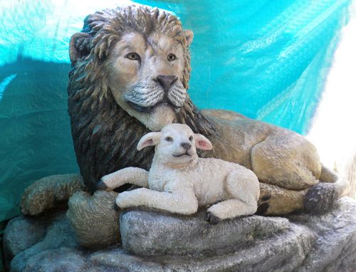 Custom Made The Lion And The Lamb: Full Life Size Statue 4x5x8 Feet.