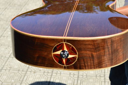 Custom Made Classical Guitar Solid Nogal Back & Sides / Red Cedar Top. (Free 5 Day Expedited Ups Shipping)