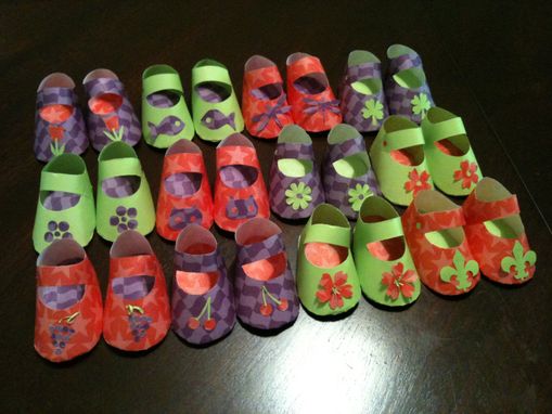 Custom Made Custom Party Favors Decorations Paper Baby Shoes For Shower Or Birthday