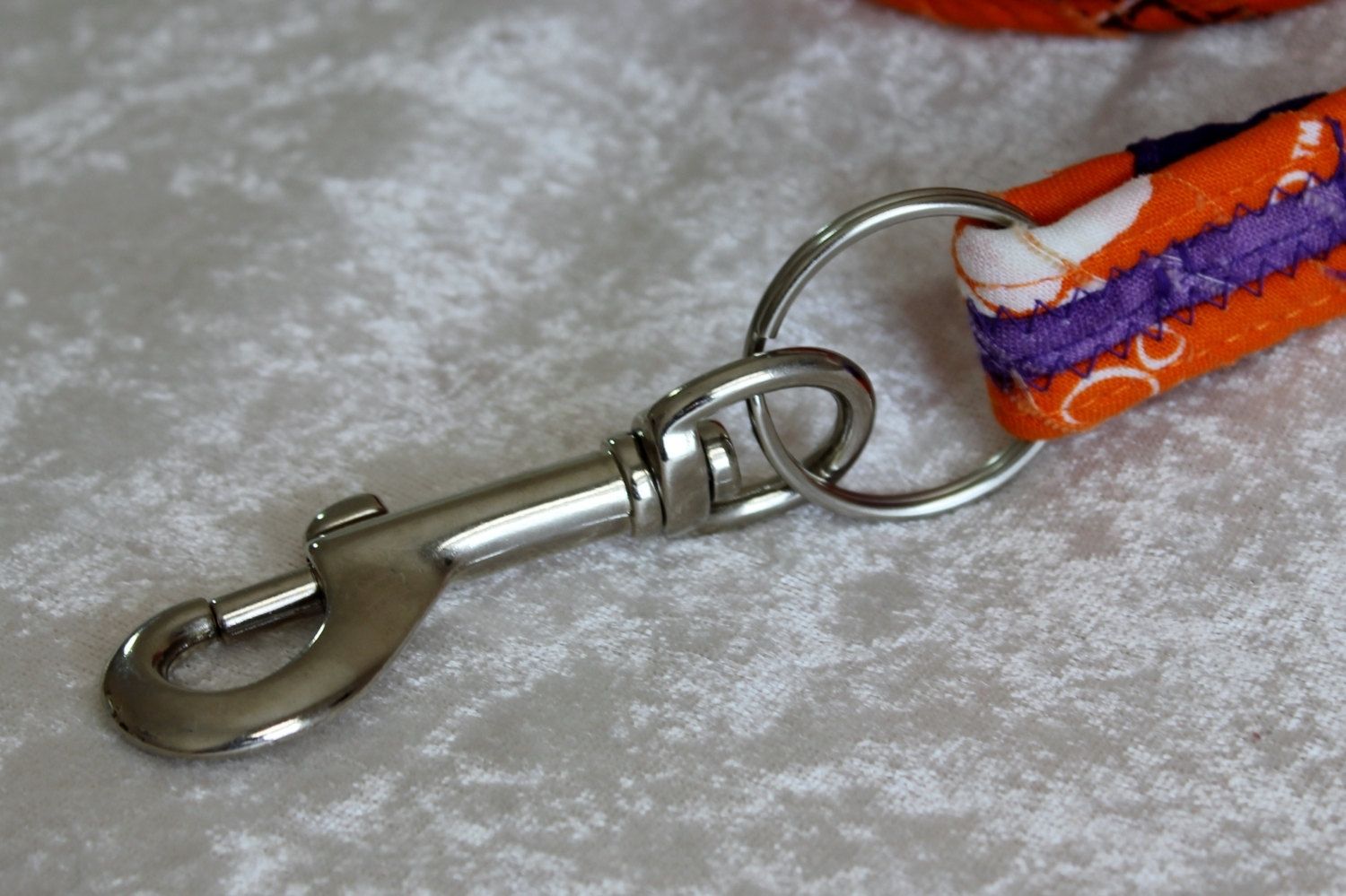 Hand Made Dog Leash. Fabric Wrapped Clothesline. Med To Lrg Dog