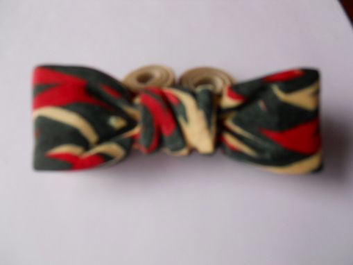 Custom Made Novelty Bow Tie - Holiday Classic -  Red/Green/White Colorply