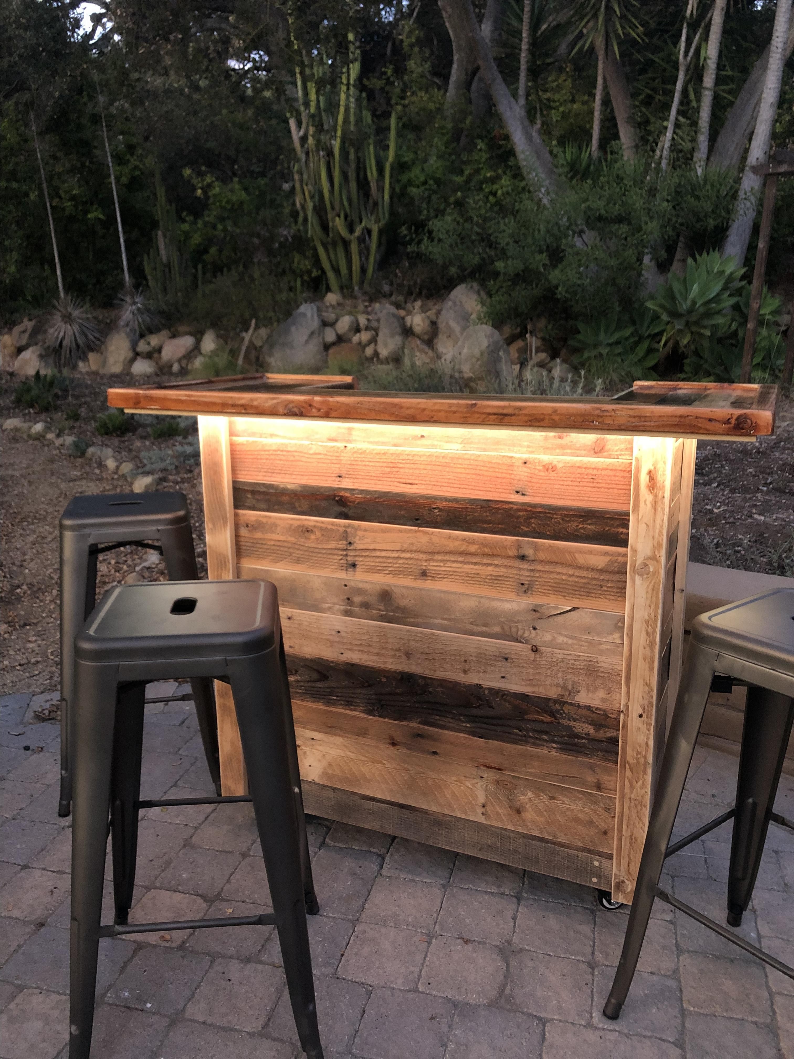 Reclaimed wood bar made from old barn wood  Reclaimed wood bars, Outdoor wood  bar, Wood bar