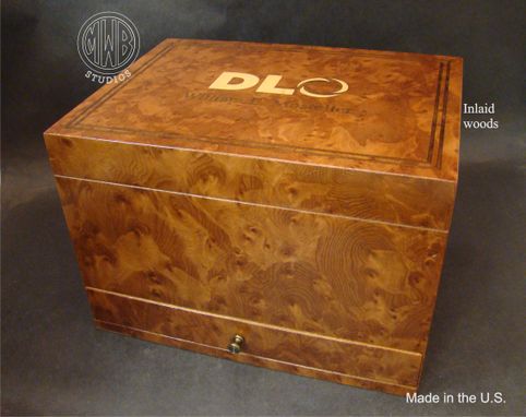 Custom Made Custom Humidor With Custom Inlay Hd75-1 And Free Shipping.