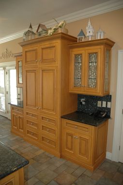 Custom Made Traditional Maple Kitchen