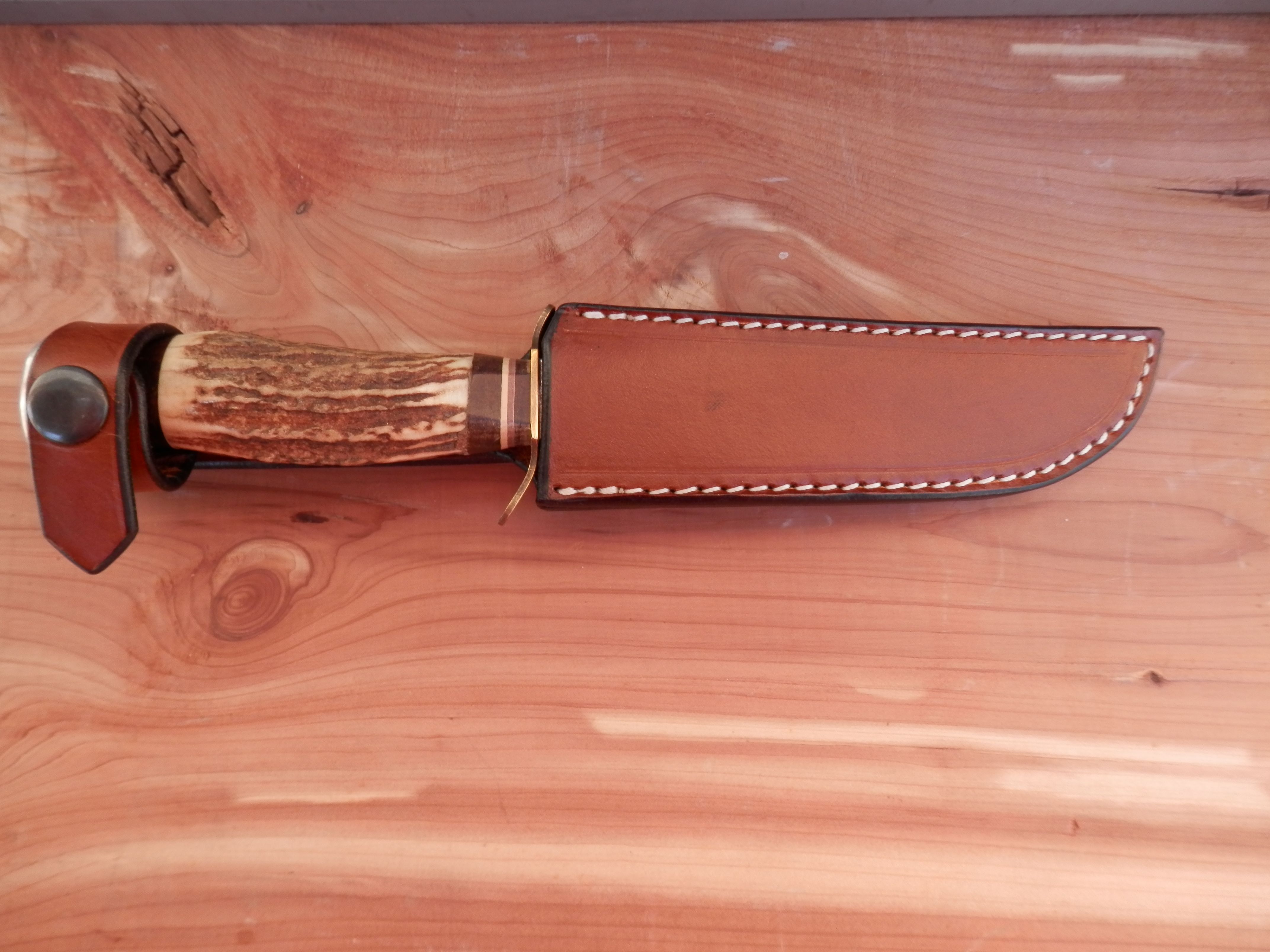 Hand Crafted Custom Handmade Knife Sheaths by Hubbard Leather