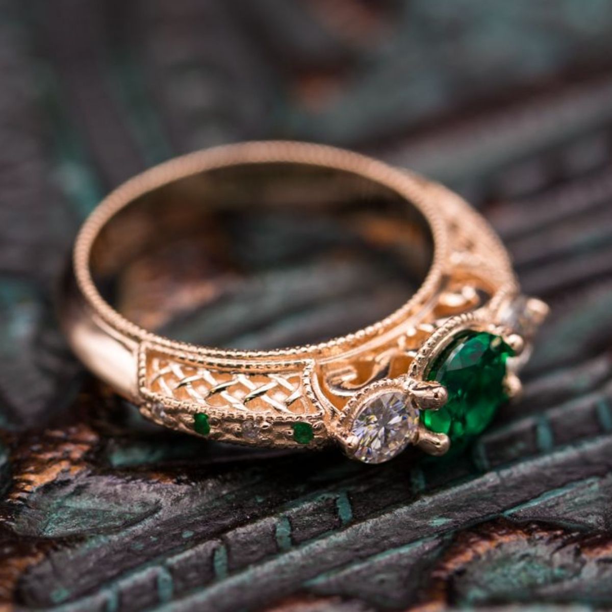 Celtic emerald hot sale engagement rings