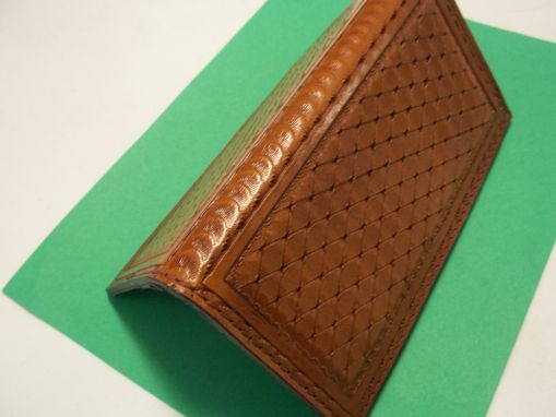 Custom Made Bcl076 Several Color Stains And Tooling In Bi-Fold Wallets