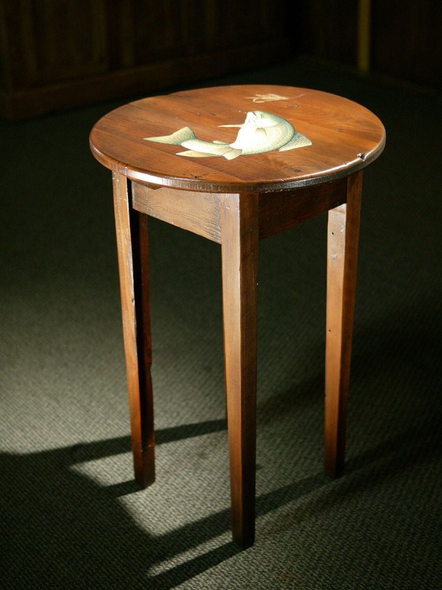 Handmade Round End Table With Fish In Action By Ecustomfinishes Handmade Round End Table With Fish In Action By Ecustomfinishes Reclaimed Wood Furniture Custommade Com
