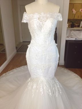 Custom Made Off-Shoulder Trumpet Gown With Bonding Bodice