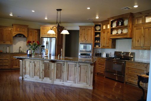 Custom Made Classic Country Kitchen